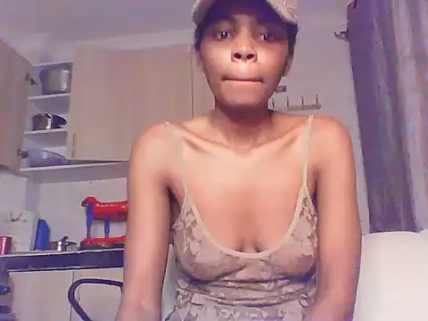 Snapshot of sweetanabella4 chatting on July 18, 3:38 pm sweetanabella4 online show from July 18, 3:38 pm