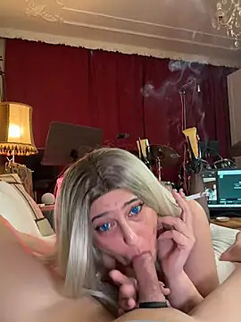 FoxyandTed online show from February 18, 4:58 pm