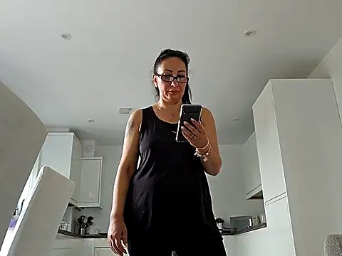 Misscorpion69 online show from October 13, 12:05 pm