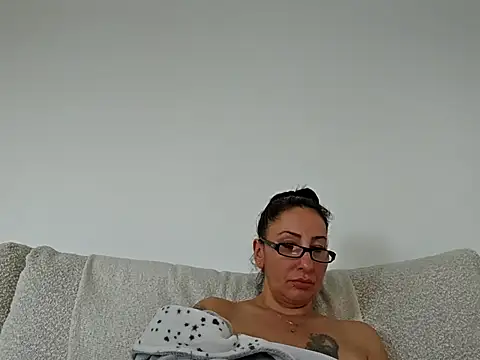 Misscorpion69 online show from November 5, 1:22 pm