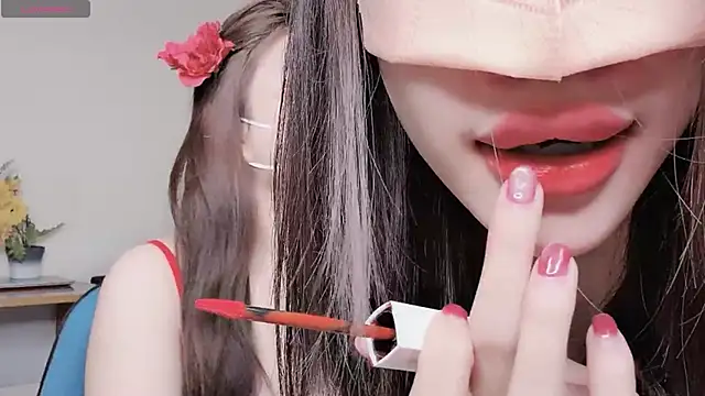 Snapshot of LyLy_Office chatting on March 22, 3:09 am LyLy Office online show from March 22, 3:09 am