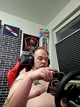 PupW0lfy online show from January 5, 8:21 pm