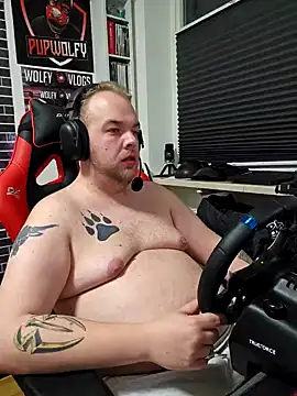 PupW0lfy online show from January 11, 5:07 pm