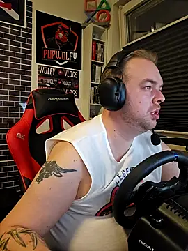 PupW0lfy online show from January 25, 6:46 pm