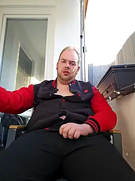 PupW0lfy online show from February 10, 2:59 pm