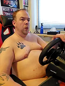 PupW0lfy online show from March 18, 3:10 pm