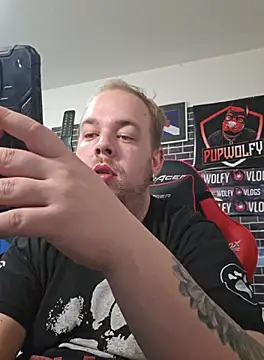 PupW0lfy online show from October 10, 3:11 pm