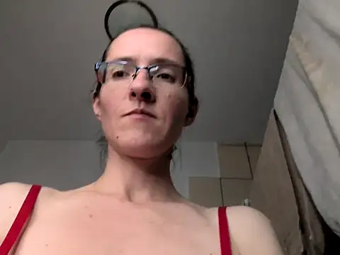 Milky hairy mommy online show from March 10, 8:01 pm