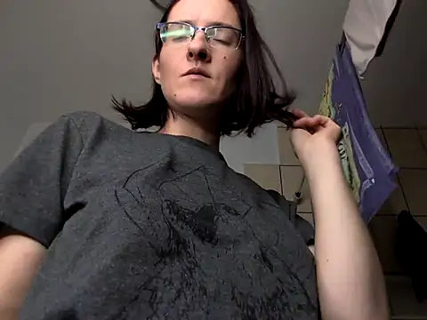 Milky hairy mommy online show from September 10, 7:58 pm