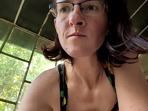 Milky hairy mommy online show from September 19, 12:17 pm