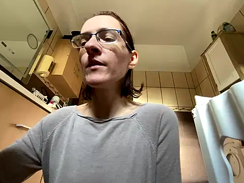 Milky hairy mommy online show from October 13, 6:46 am