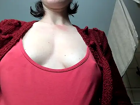 Milky hairy mommy online show from November 14, 9:35 pm