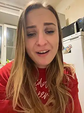 Snapshot of OlgaBuzzz chatting on December 30, 1:03 pm OlgaBuzzz online show from December 30, 1:03 pm