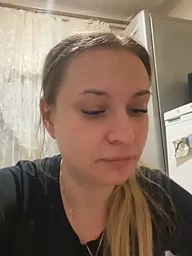 Snapshot of OlgaBuzzz chatting on March 3, 12:48 pm OlgaBuzzz online show from March 3, 12:48 pm