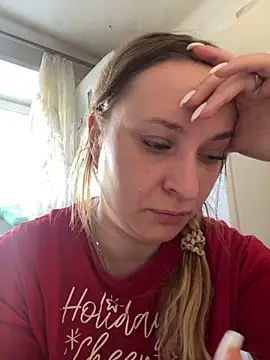 Snapshot of OlgaBuzzz chatting on March 15, 3:29 am OlgaBuzzz online show from March 15, 3:29 am