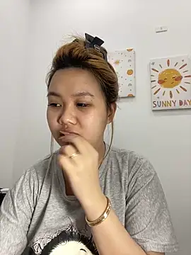 Odette68 online show from March 31, 12:45 am