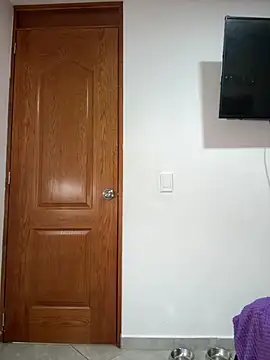 Veronica isaza   online show from January 14, 1:50 pm