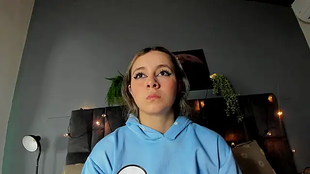 AmbarHills 1 online show from February 11, 11:37 am