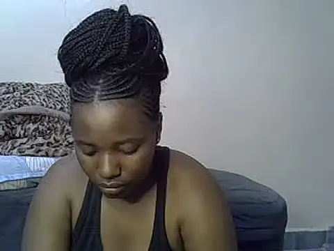 Snapshot of sweet_gal01 chatting on February 17, 4:20 am sweet gal01 online show from February 17, 4:20 am