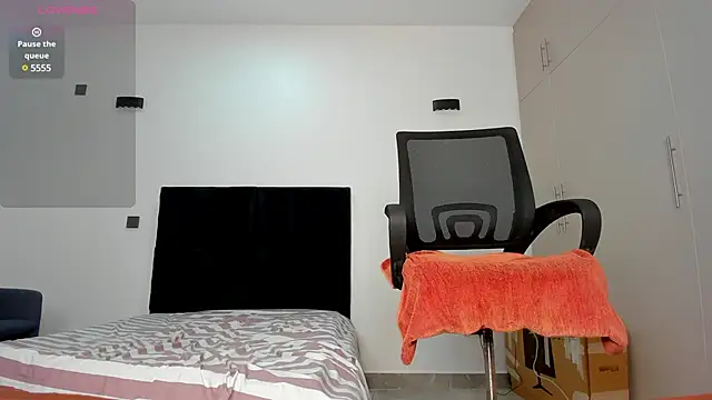 Big booty quuen online show from February 19, 11:38 am