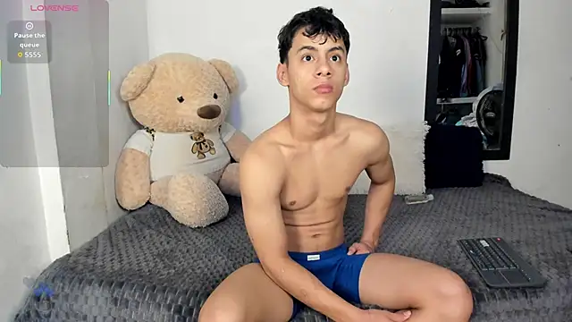 LittleParker online show from November 14, 1:32 pm