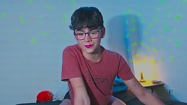 arnold laurent  online show from December 6, 11:14 pm