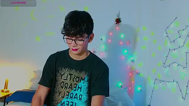 arnold laurent  online show from December 20, 11:16 pm