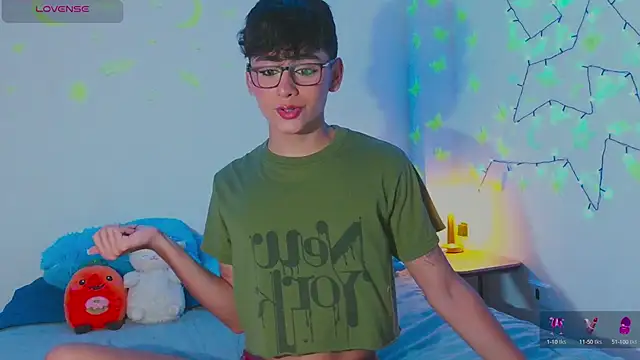 arnold laurent  online show from January 12, 11:15 pm