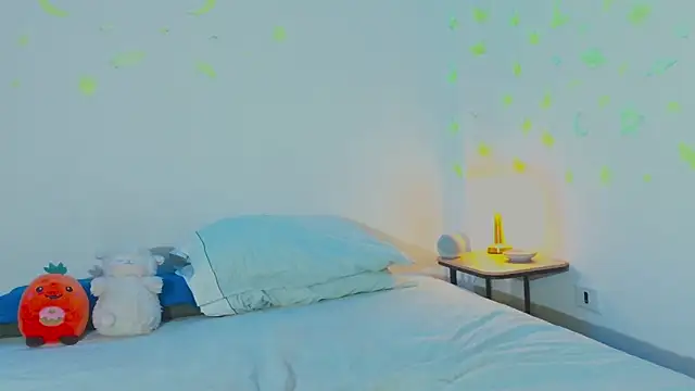 arnold laurent  online show from February 9, 11:57 pm