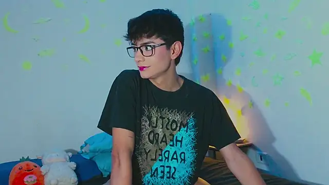 arnold laurent  online show from March 4, 7:54 pm