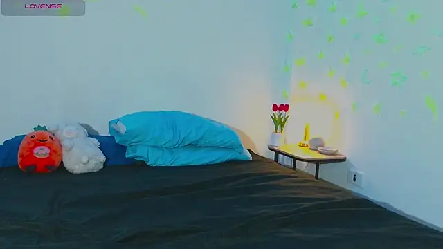 arnold laurent  online show from March 6, 11:20 pm