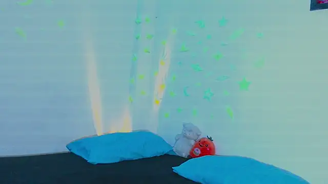 arnold laurent  online show from March 22, 8:48 pm