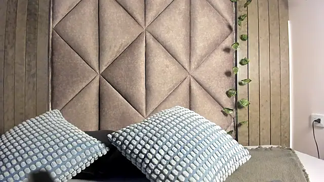 AbbyWathson online show from March 20, 11:59 am