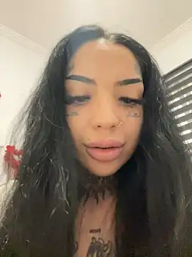 CreamyInkky  online show from December 12, 1:49 pm