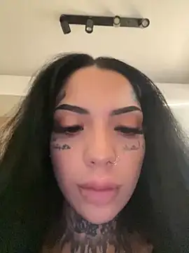 CreamyInkky  online show from December 13, 1:44 pm