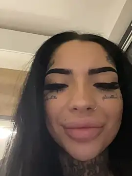 CreamyInkky  online show from January 12, 9:08 pm