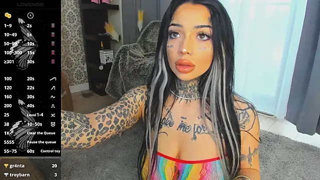 CreamyInkky  online show from March 7, 7:41 am