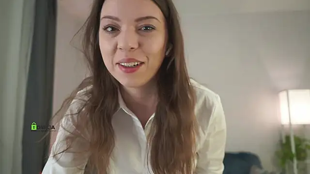 Snapshot of Victoria1Love chatting on February 4, 4:08 pm Victoria1Love online show from February 4, 4:08 pm