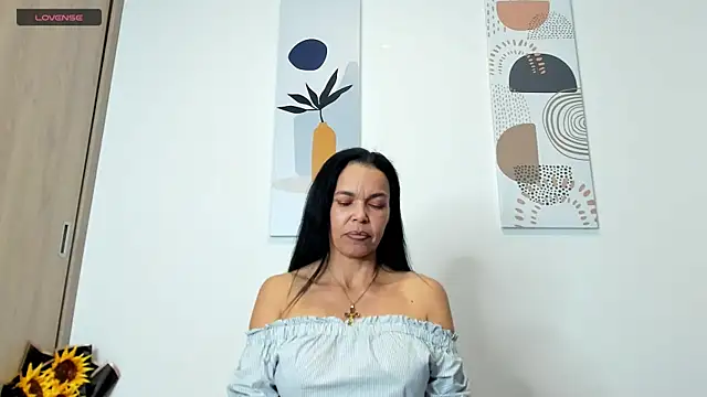 Evawalker  online show from February 20, 1:57 am