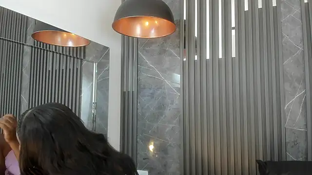 Snapshot of SaraiEvans chatting on February 9, 3:53 am SaraiEvans online show from February 9, 3:53 am