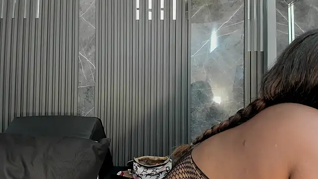 Snapshot of SaraiEvans chatting on October 2, 3:02 am SaraiEvans online show from October 2, 3:02 am