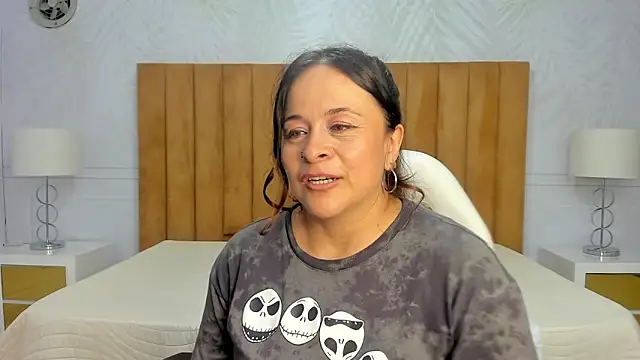 Daphne81  online show from January 29, 9:12 am