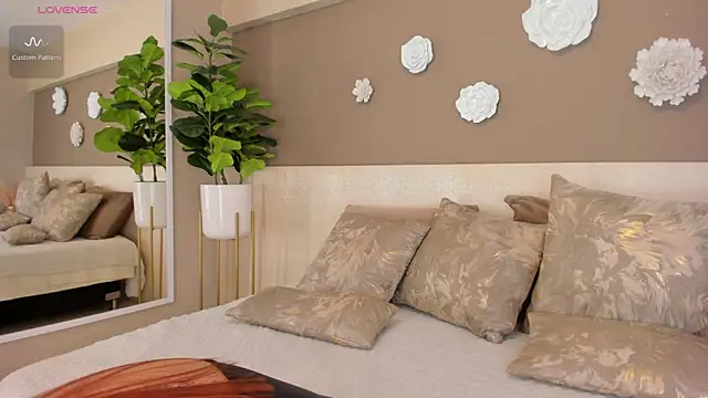 AylinMillerxs online show from January 30, 8:10 pm