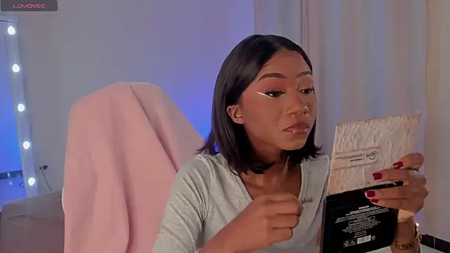 SavannahWildee online show from February 5, 12:06 pm