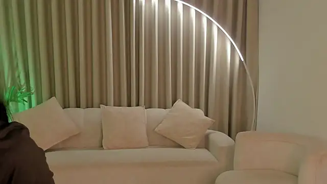 SavannahWildee online show from September 20, 11:44 am