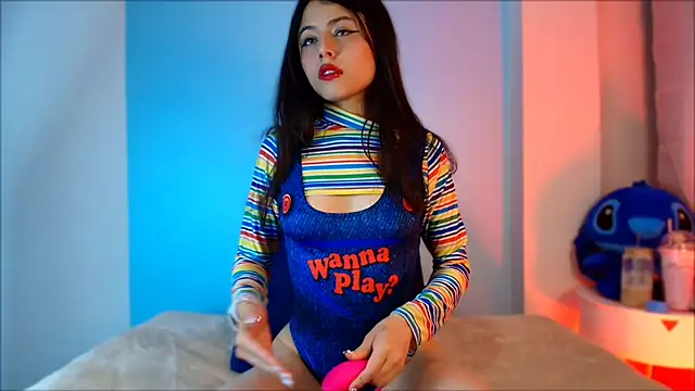 Snapshot of EmilyWithe chatting on February 8, 4:25 am EmilyWithe online show from February 8, 4:25 am