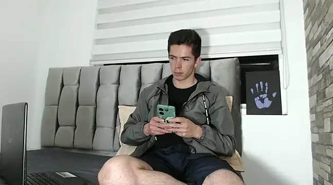 Snapshot of Eliantg chatting on January 12, 12:49 am Eliantg online show from January 12, 12:49 am