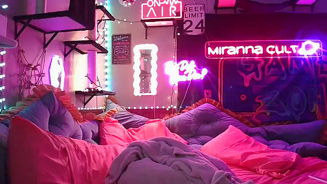 mirannacult online show from December 30, 9:27 am