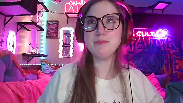 mirannacult online show from December 30, 1:47 pm