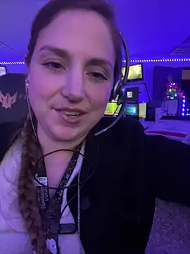 mirannacult online show from December 31, 8:04 am